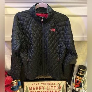 Women’s North Face Thermoball Black Jacket Coat Large